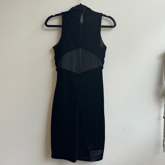 Emerald Sundae Black Velvet Cocktail Dress Short - S - Picture 2 of 4